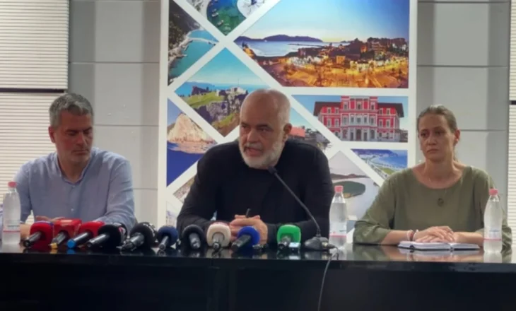 “Këtu s’ka të majtë dhe të djathtë, ka parazitë dhe të gatshëm për t’i shërbyer Vlorës”, zbardhet çfarë tha Rama gjatë takimit në bashki