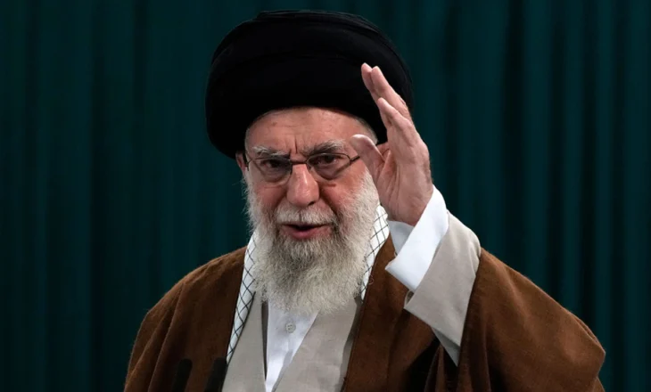 Khamenei: Izraeli është një “tumor kanceroz”, jemi gati t’i përgjigjemi çdo sulmi të ri