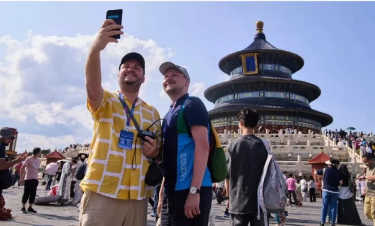 Kina hapet për turistët: Hyrje pa vizë për qytetarët e 74 vendeve, Europa përfiton, përjashtohen Mbretëria e Bashkuar dhe Suedia