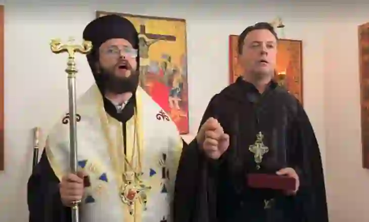 Kisha Ortodokse Autoqefale e Kosovës nderon Laert Vasilin me titullin “Kalorës i Shën Kostandin Dardanasit”