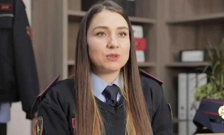 Kjo është gruaja që u emërua shefe komisariati
