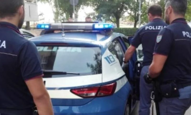 Kokainë me ‘frena dore’, manovrat e rrezikshme tradhtojnë 22-vjeçarin shqiptar! Në telefona i gjenden mesazhet e ‘biznesit’