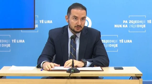 Konferenca e parë pas fitimit të lirisë, Salianji: Bëra burg për arsye politike!