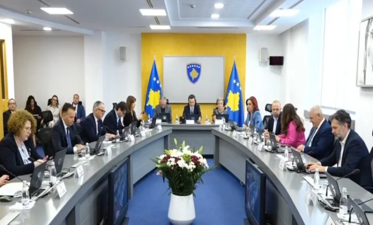 Kosovë/ Qeveria në detyrë ndan 580 mijë euro për shkollën dhe muzeun në Preshevë