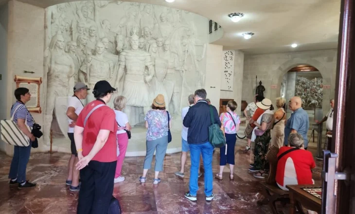 Kruja, zëri i kushtrueshëm i historisë që kuvendon përmes dëshmive dhe shpirtit në çdo hap dhe për çdo vizitor