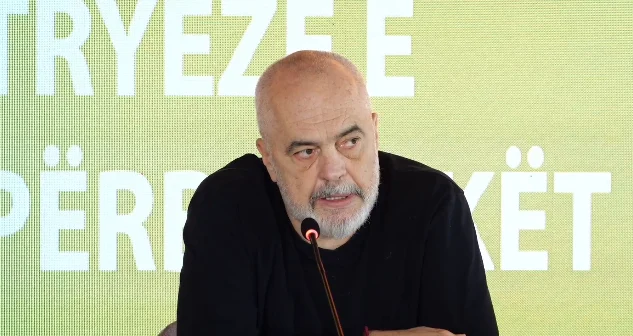 Kryeministri dhe ministrja Anila Denaj te “DIALOGU për Bujqësinë dhe Zhvillimin Rural”