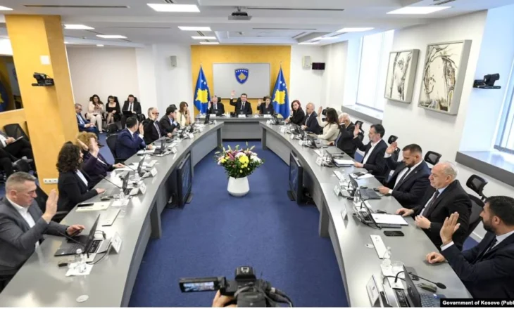 Kryeministri Kurti nuk njeh vendimin e Gjykatës Kushtetuese