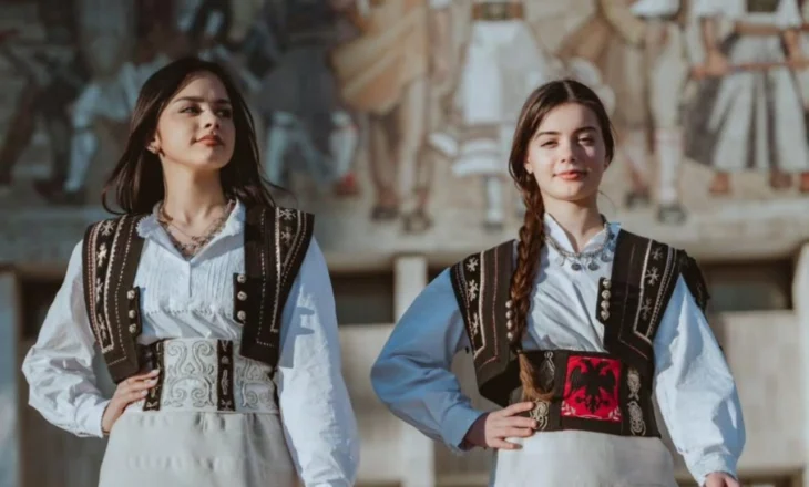 Kumbaro: Kostumografia shqiptare në fondin e AKT-së përmes konkursit “Wanderlust in Albania 2”