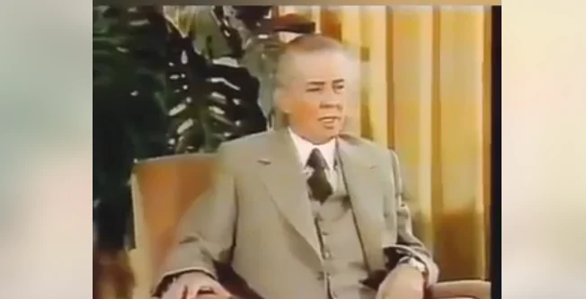 Kur Enver Hoxha detyroi rreth 100 shqiptarë të ndahen me gratë e tyre ruse