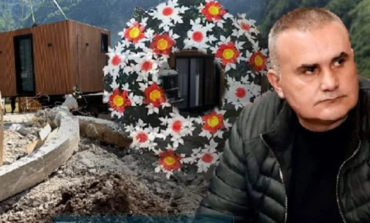 Kurorë me lule në derën e shtëpisë / Kreu i IKMT kërcënohet për prishjet e ndërtimeve pa leje në Theth?
