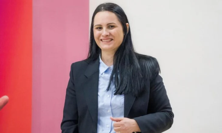 Kush është deputetja që i mori mandatin Zegjine Çaushit pas rinumërimit të votave në qarkun e Fierit?