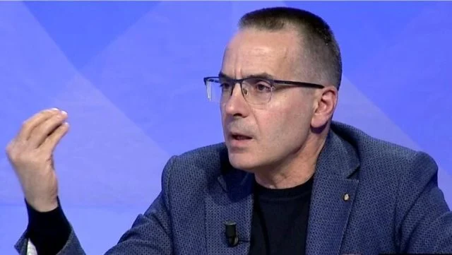 “Lapaj theu fjalën e dhënë”, Artan Hoxha zbulon detajet: Ja si do funksionojë procesi i mandatit