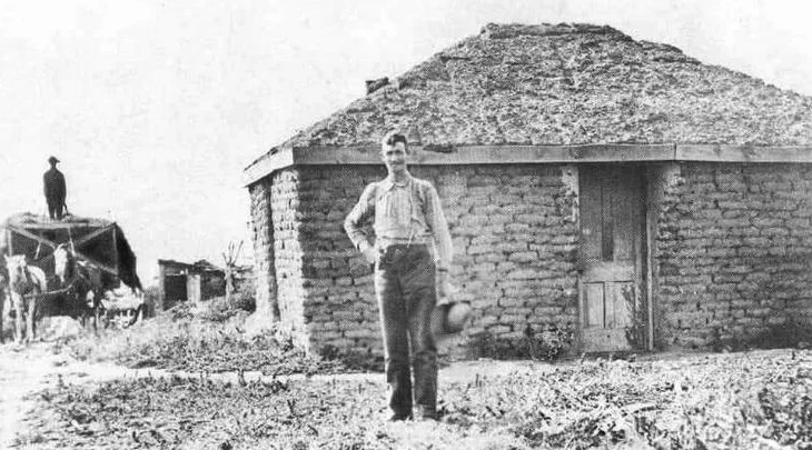 Legjenda e dhimbshme e David Lang/ Ishte duke ecur në arë papritmas “e përpiu toka”