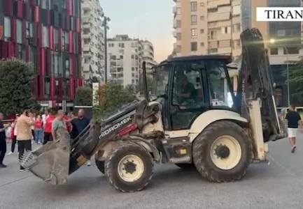 Lirimi i hapësirave publike rreth “Arenës Kombëtare”, procedohen penalisht 7 administratorë lokalesh