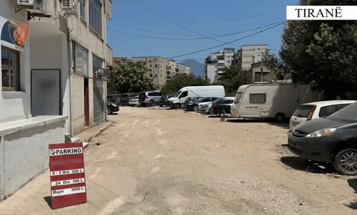 Lirohet hapësira publike në Astir e kthyer në parkim privat, nën hetim 54-vjeçari
