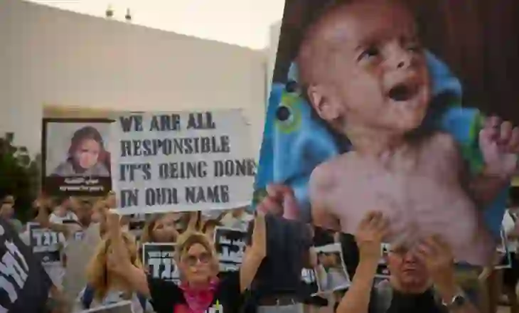 Lufta në Gaza/ 10 persona humbën jetën nga uria në orët e fundit, mbi 100 organizata humanitare bëjnë thirrje për armëpushim