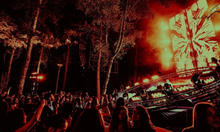 “Lumina” – Festivali i muzikës elektronike që ndryshoi atmosferën e Korçës