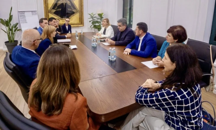 Marrëveshja Itali-Shqipëri për pensionet/ Bashkëpunim model mes dy vendeve, ministri Gonxhja ndjek nga afër zbatimin e procedurave