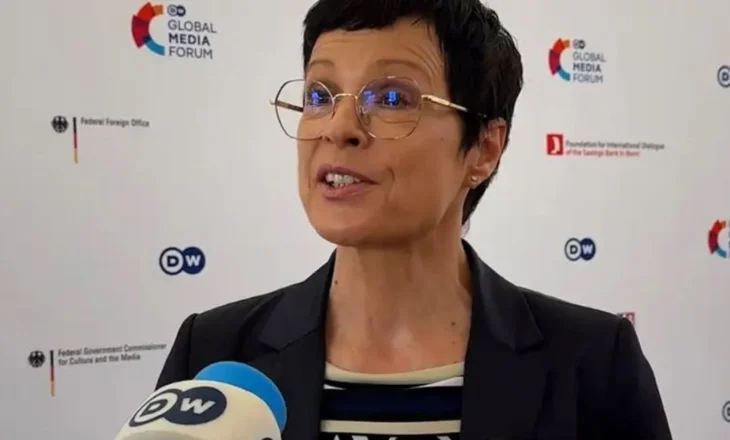 Marta Kos nuk “kursehet” ndaj Serbisë: Askush s’e detyron të zgjedhë BE! Të zgjidhë çështjen e Kosovës