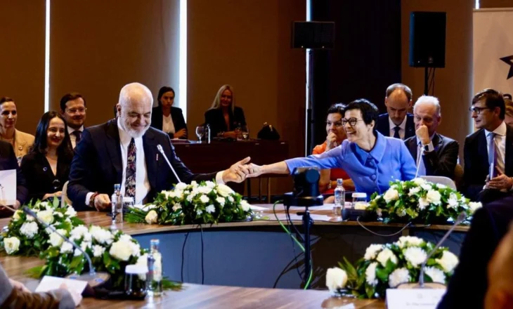 Marta Kos veçon Shqipërinë: Mund t’i hapë të gjithë grupkapitujt këtë vit