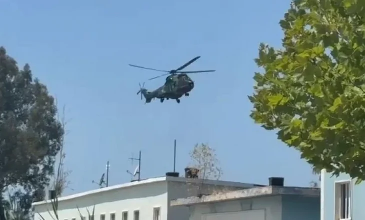 Mbërrin sërish në Vlorë/ Shqipëria në flakë, Rama bën xhiro me helikopterin që mund të shuante zjarret