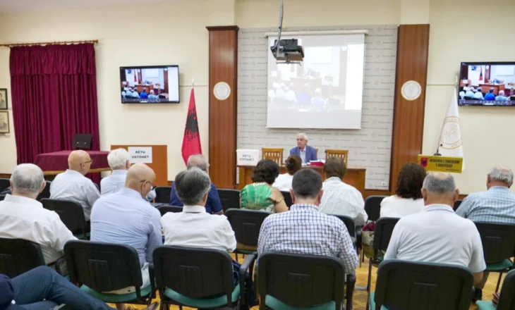  Mblidhet Asambleja e ASH-së, Besnik Baraj, Gëzim Hoxha, Stefan Çapaliku marrin titullin akademik