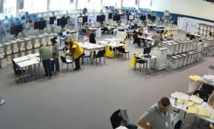 Mbyllet rinumërimi! PD humb 18 vota në Durrës, s’ka lëvizje mandati. Aulon Kalaja: Më kanë vjedhur 11 vota