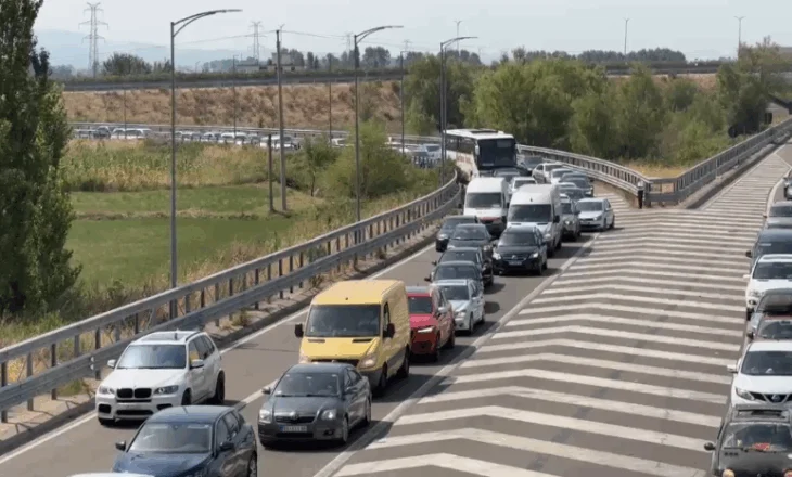 Mbyllja e Urës, kaos në Fushë-Milot! Autoritetet: Të zbatohet sinjalistika rrugore