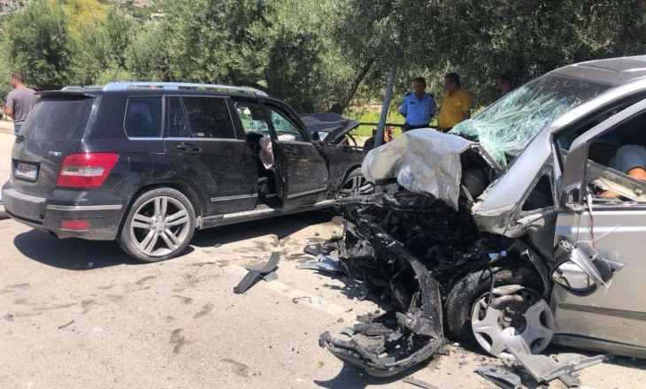 Me 200 km/h, shoferi i fuoristradës në krah të kundërt, u përplas kokë më kokë me furgonin e viktimave! Çifti i bashkëshortëve ishte nisur për të shitur peshk