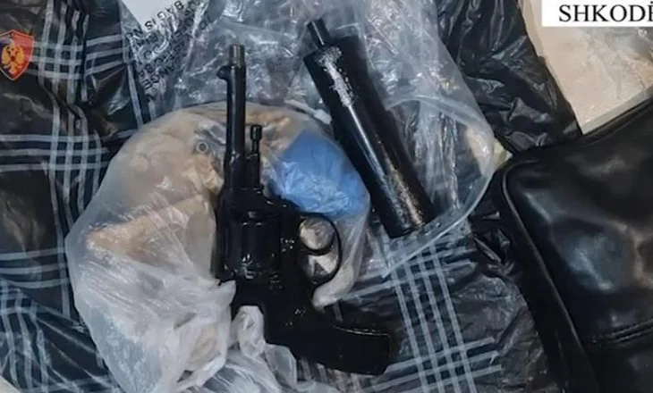 Me armë zjarri, municon dhe doza kokaine, vihet në pranga 42-vjeçari në Shkodër