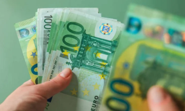 Me pretendimin se do i paguante detyrimet tatimore, 33-vjeçari i zhvat 10 mijë euro tregtarit
