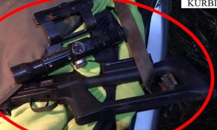 Me snajper të mbushur në makinë dhe tentoi të përplaste policët, prangoset pas dy vitesh 25-vjeçari në Kurbin! Dyshohet se do bënte vrasje