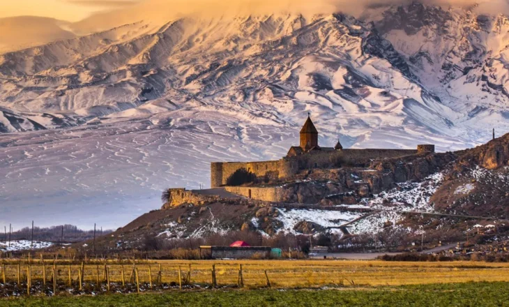 Media spanjolle: Armenia gati të vendosë një pjesë të territorit nën kontrollin e SHBA-së