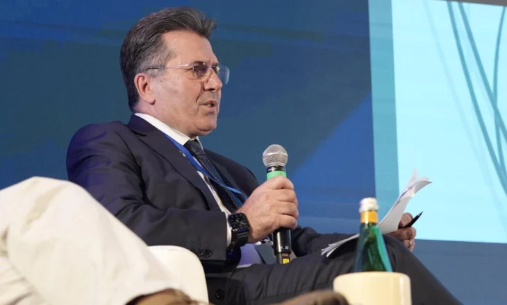 Mediu në konferencën e ECR: Shqipëria përballet me autoritarizëm, demokracia po…