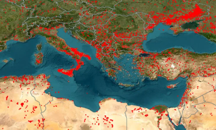 Mesdheu nën flakë, nga hapësira, syri satelitor i NASA-s regjistron shpërthimet e zjarreve