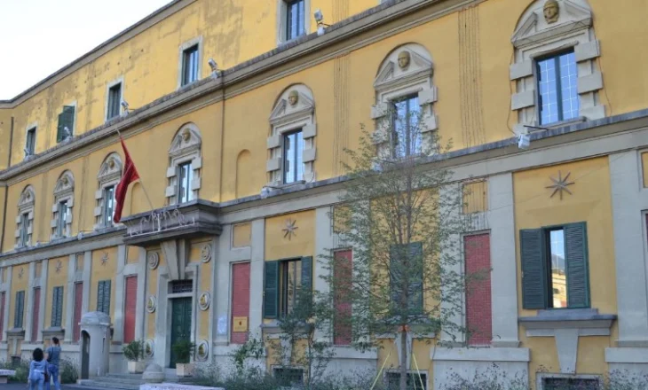 Ministria e Bujqësisë: Fermerët s’janë fajtorë, nuk synojmë të vendosim gjoba