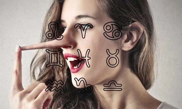 Mjeshtra të manipulimit! Tri shenjat e horoskopit që luajnë “viktimën” edhe kur kanë faj