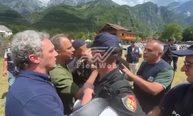 “Mos më kap me dorë…”, Luçiano Boçi dhe Bardh Spahia përplasen me policët në Theth: Legen, afrohu se qenke i fortë…!
