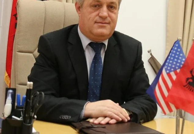 Muhamet Rrumbullaku në zi, humb njeriun e shtrenjtë të familjes