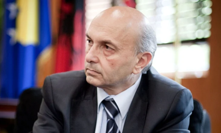 Mustafa: Vjosa Osmani të sqarohet, pse nuk qëndroi në Kosovë, teksa kishte informacione për agresion serb