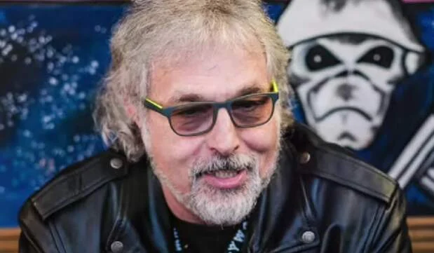 Ndahet nga jeta Paul Mario Day, këngëtari i parë i “Iron Maiden”