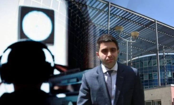 “Ne firmosim, ata marrin lekët”, zbardhet përgjimi i punonjëses që fundosi Jonaid Myzyrin: I shërbeva si qen…