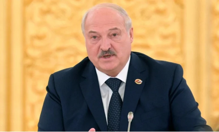 Në prag të ditës së pavarësisë së Bjellorusisë, Lukashenko fal 16 të burgosur