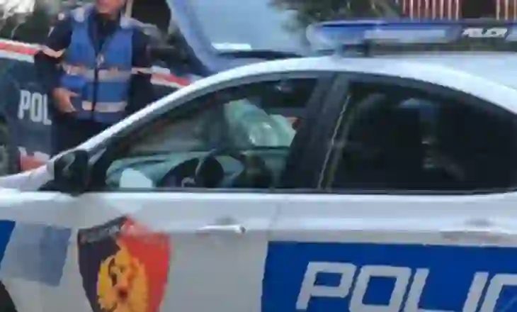 Nën efektin e drogës nuk i ndalon patrullës, 29-vjeçari përplas me makinë 2 policët në Tiranë