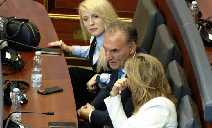 Nëse propozohet emri i Fatmir Limajt, të hënën mund të konstituohet Kuvendi në Kosovë