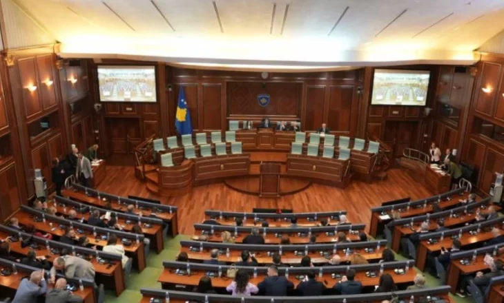 Një javë para përfundimit të afatit të vendosur nga Kushtetuesja, dështon për herë të 49-të konstituimi i Kuvendit të Kosovës