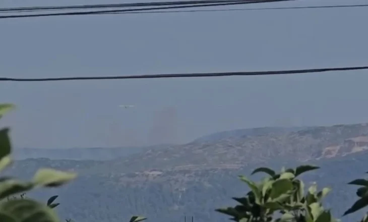 Një tjetër vatër zjarri pranë majës së Shashicës, avionët ndërhyjnë nga ajri