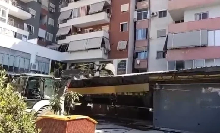 “Nuk do të ketë asnjë strukturë mbi trotuare”, Rama ndan pamjet: Së shpejti plani për vendosjen e tavolinave jashtë