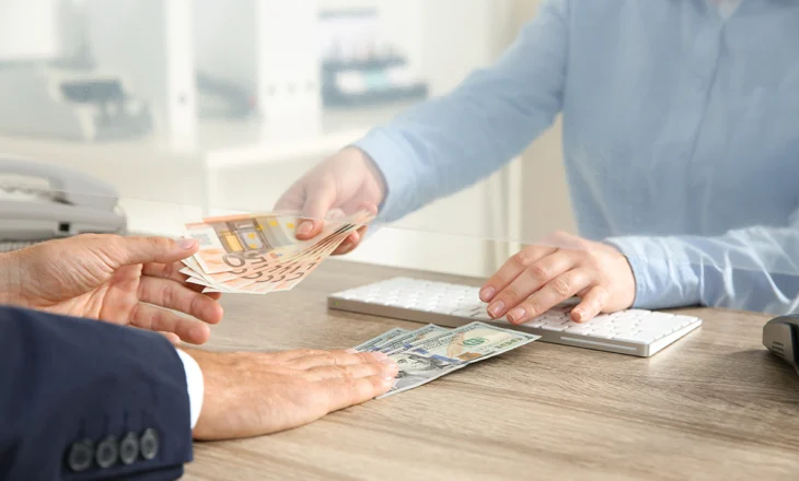 Numri i zyrave të këmbimit valutor arriti nivel rekord në 2024