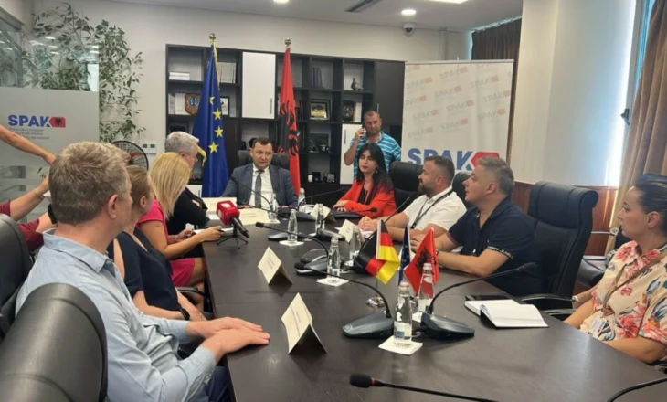 Operacioni/ Mashtrime me Call Center, lëshohen 8 masa arresti. Dëmi..
